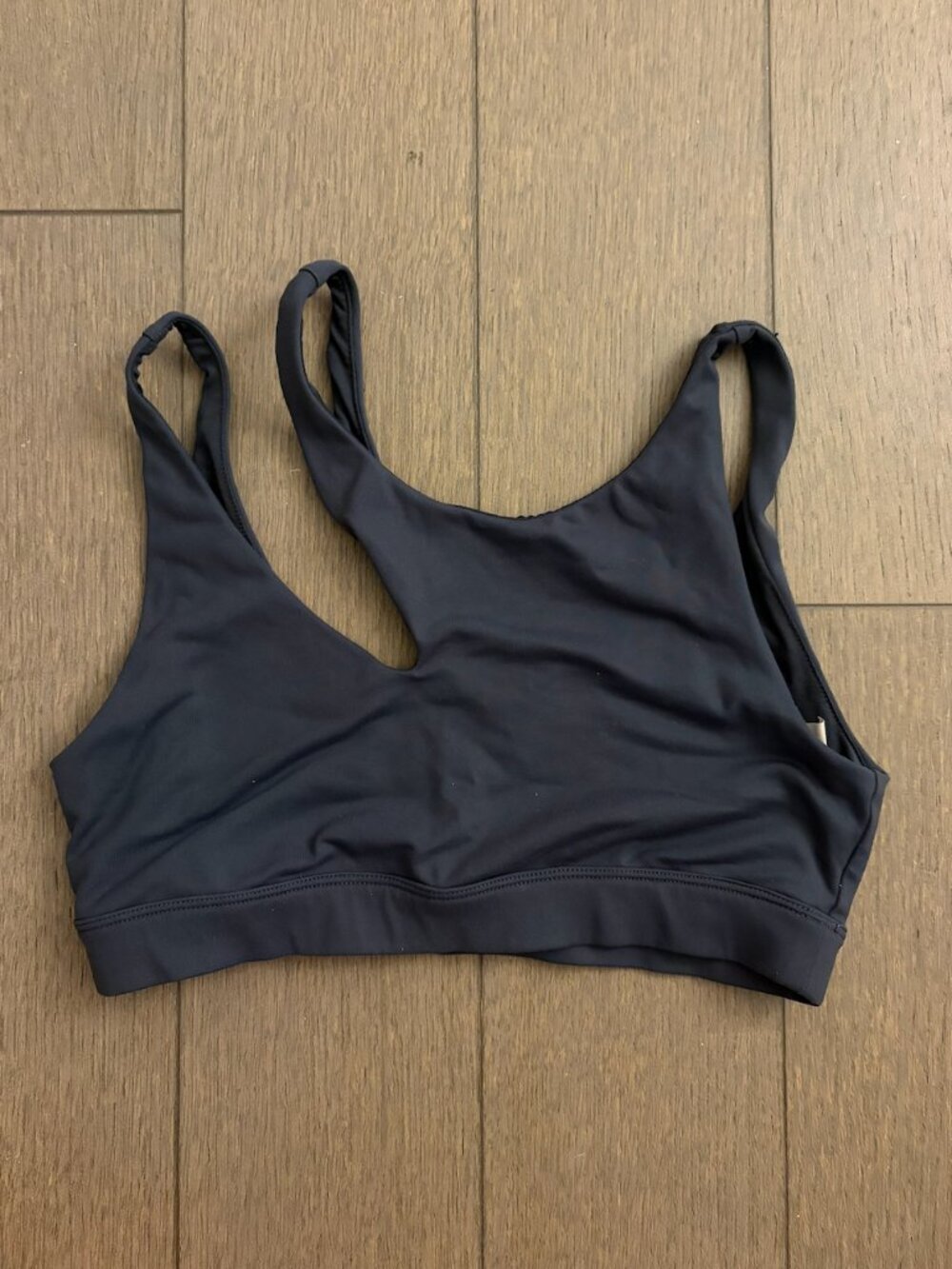Alo Yoga Peak Cutout Sports Bra